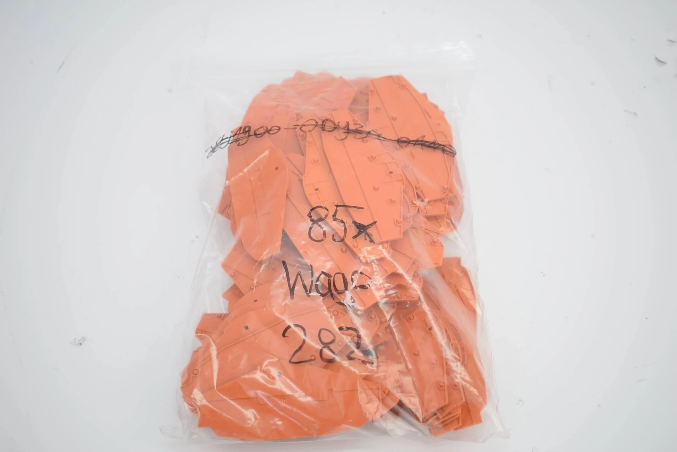 85 Stück Wago Abschlussplatte 282