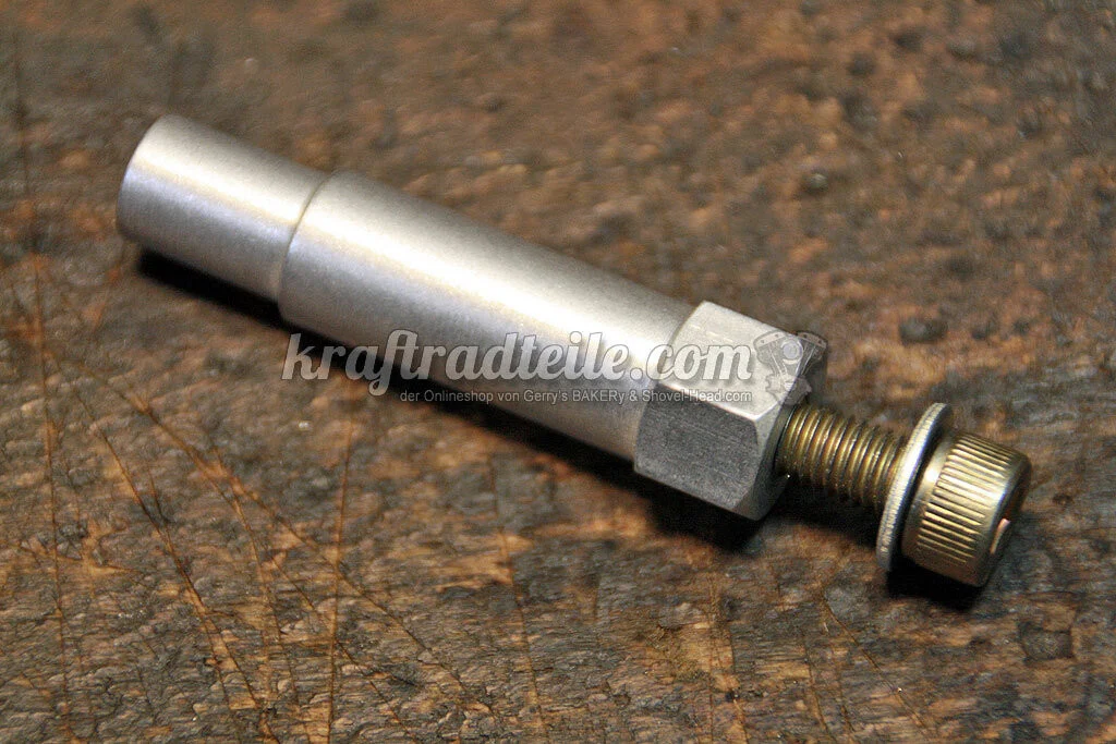 Adapter Aircleanersupport, center engine case stud, BT36-84