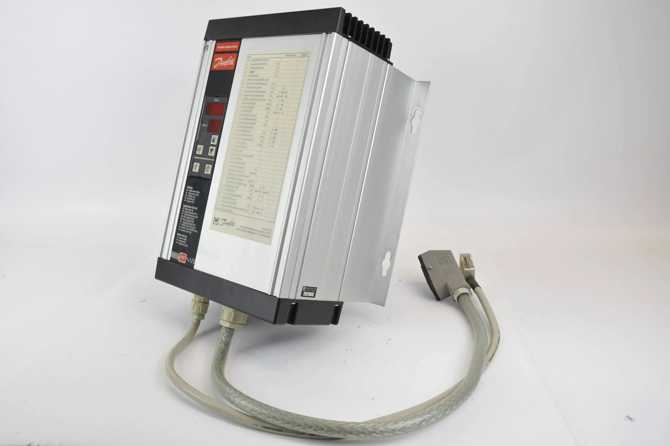 Danfoss VLT 3002 Frequenzumrichter 175H8253 inkl. Kabel