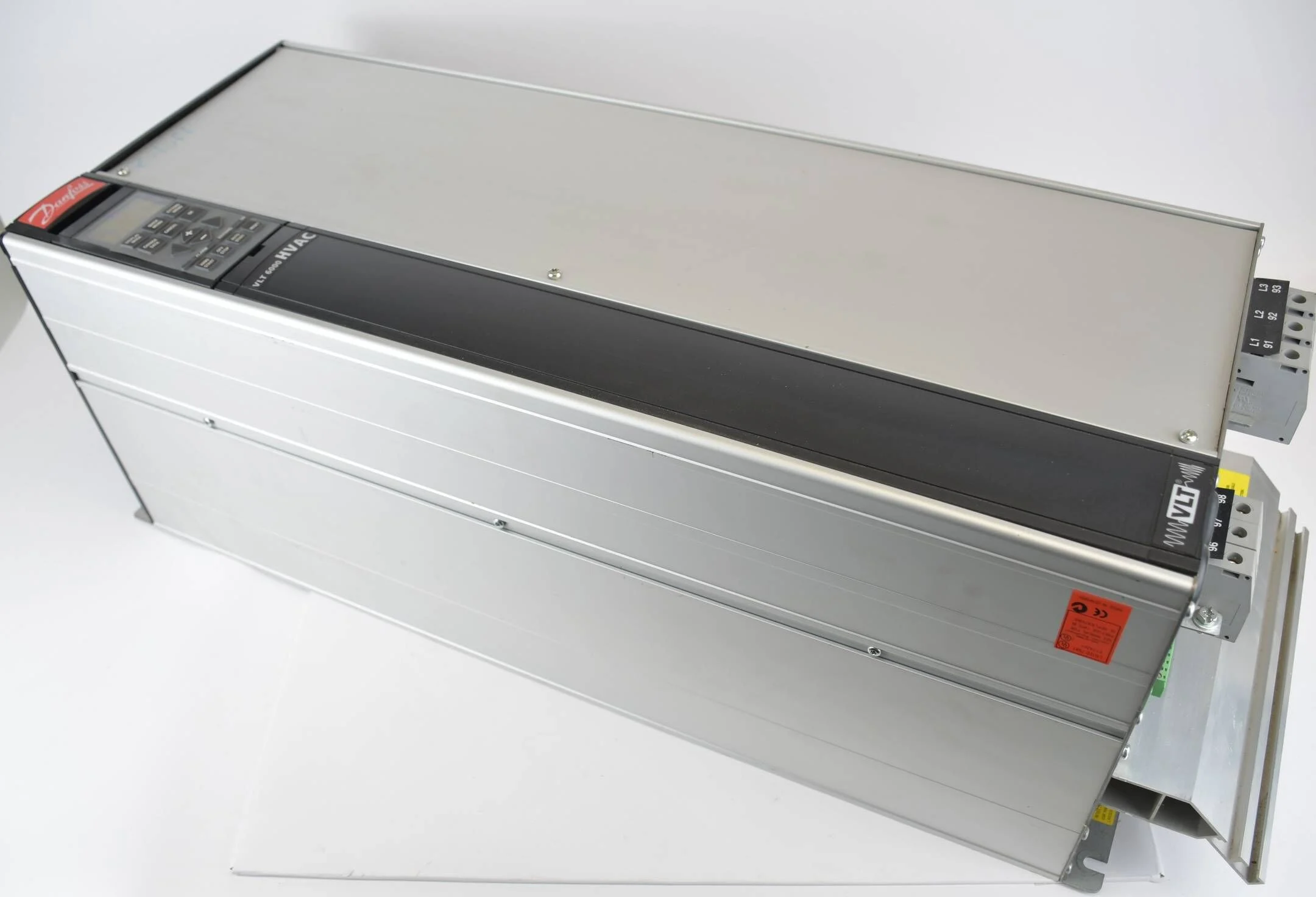 Danfoss VLT6000 HVAC Frequenzumrichter VLT6062HT4C20STR3DLF10A00C0 ( 178B0242 )