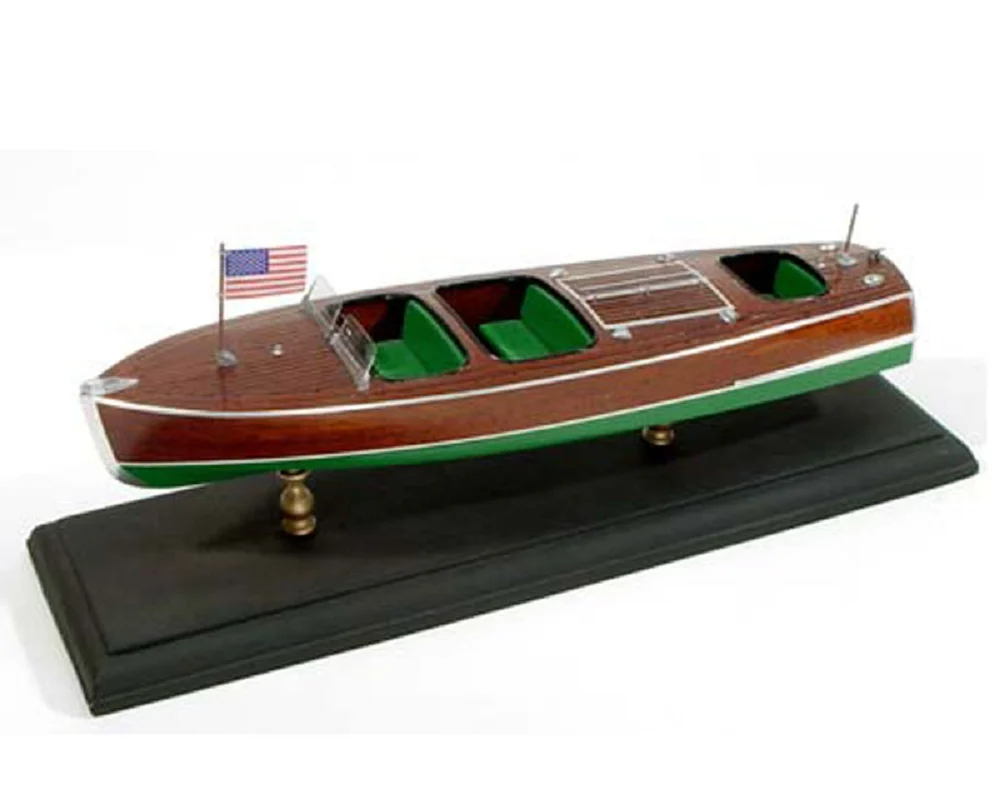 Dumas Boats Chris-Craft Triple Cockpit Barrel Back 27 ft 1:24 Bausatz