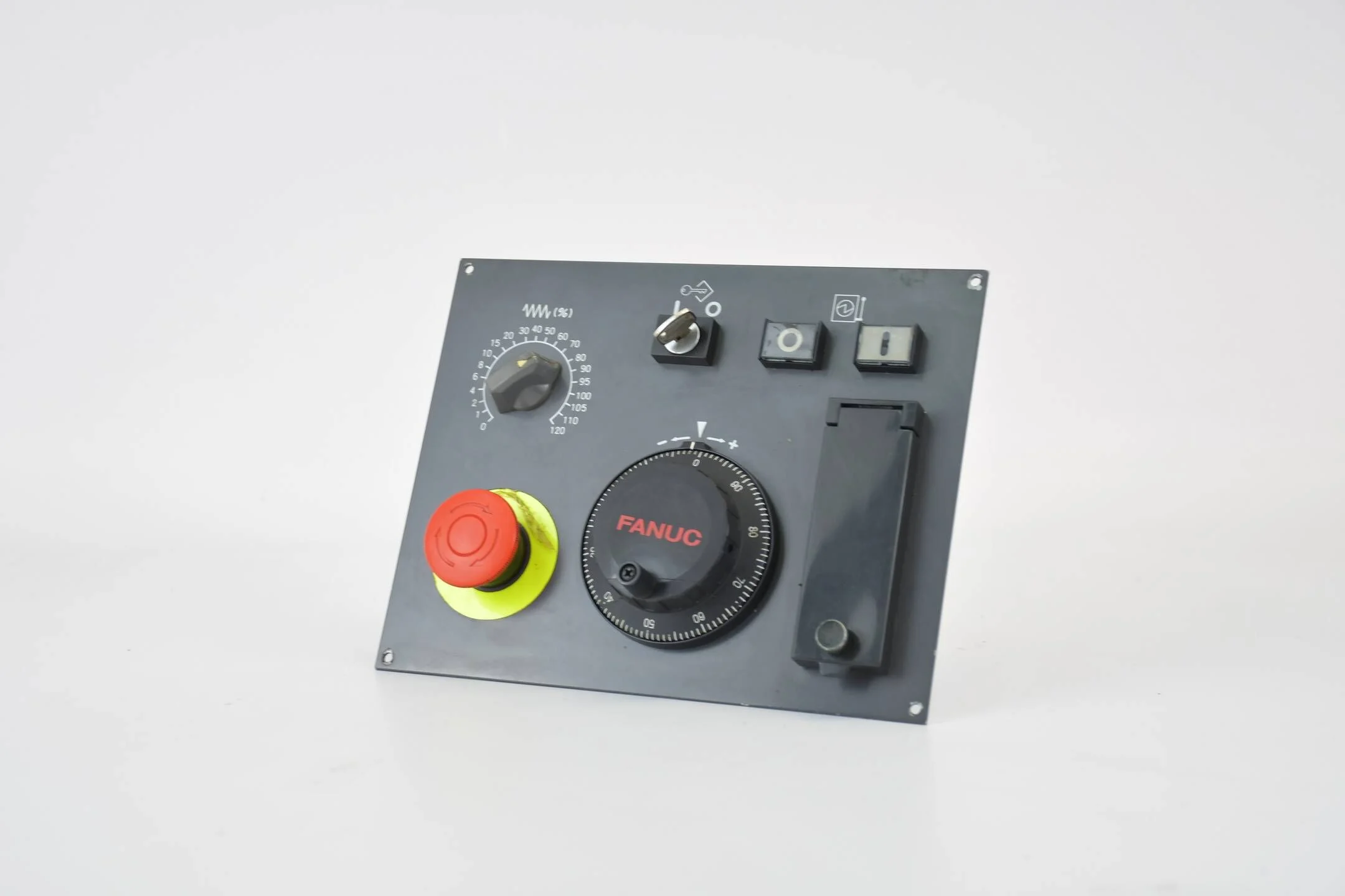 Fanuc LTD. machine operator sub panel c w/mpg A02B-0236-C234 ( A860-0203-T001 )