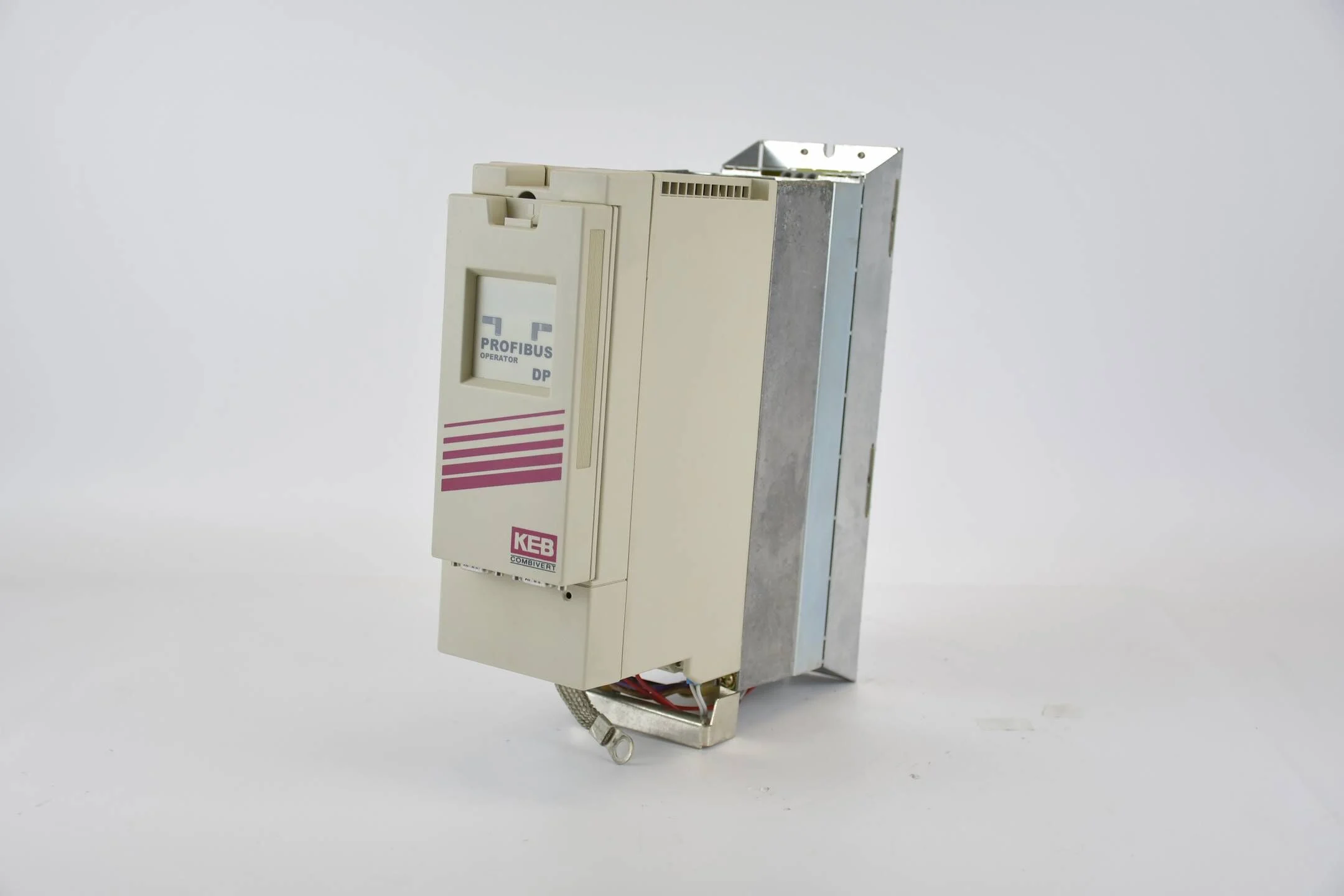 KEB Combivert F5 Applikationsumrichter 12.F5.CBD-YA00 ( 12F5CBD ) inkl. Operator