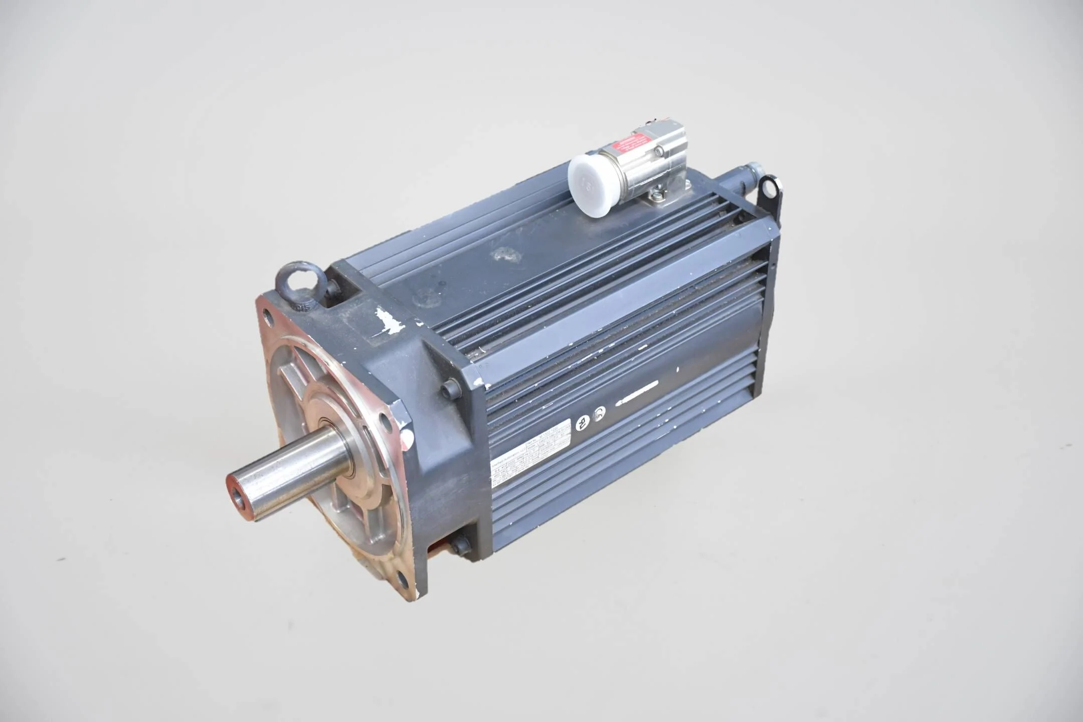 Kollmorgen Centurion™ LSM215 Series Servomotor LSM 215-589-204-M-0KA ( 354787 )