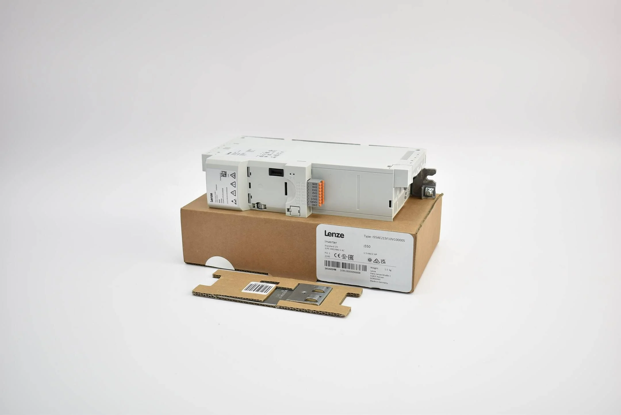 Lenze Inverter i550 3/PE 400/480 V AC 1,5 kW / 2 HP I55AE215F10V10000S