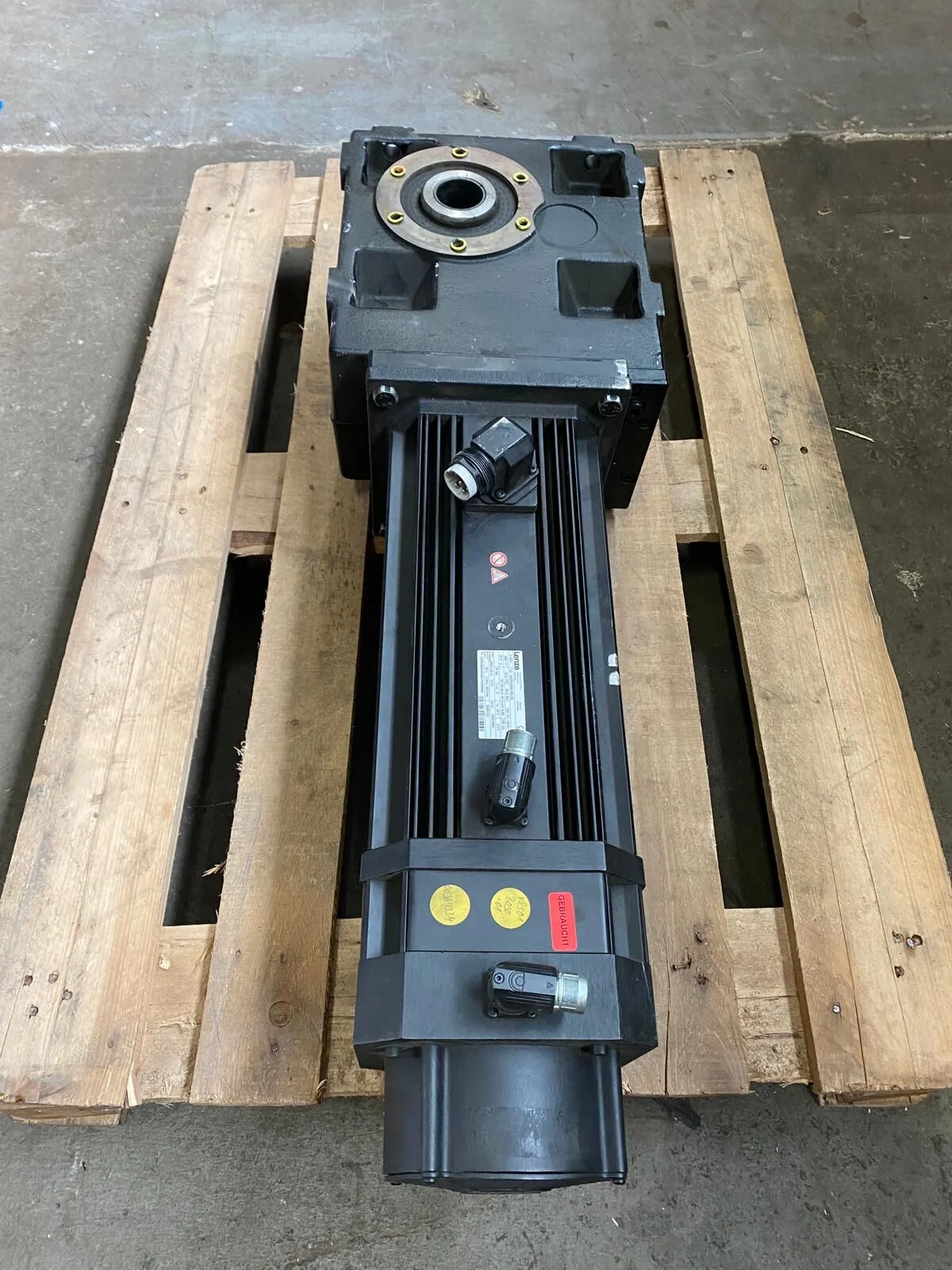 Lenze MDFKABA100-22 ( 00413628 ) + GSS07-2A SAR 100C22