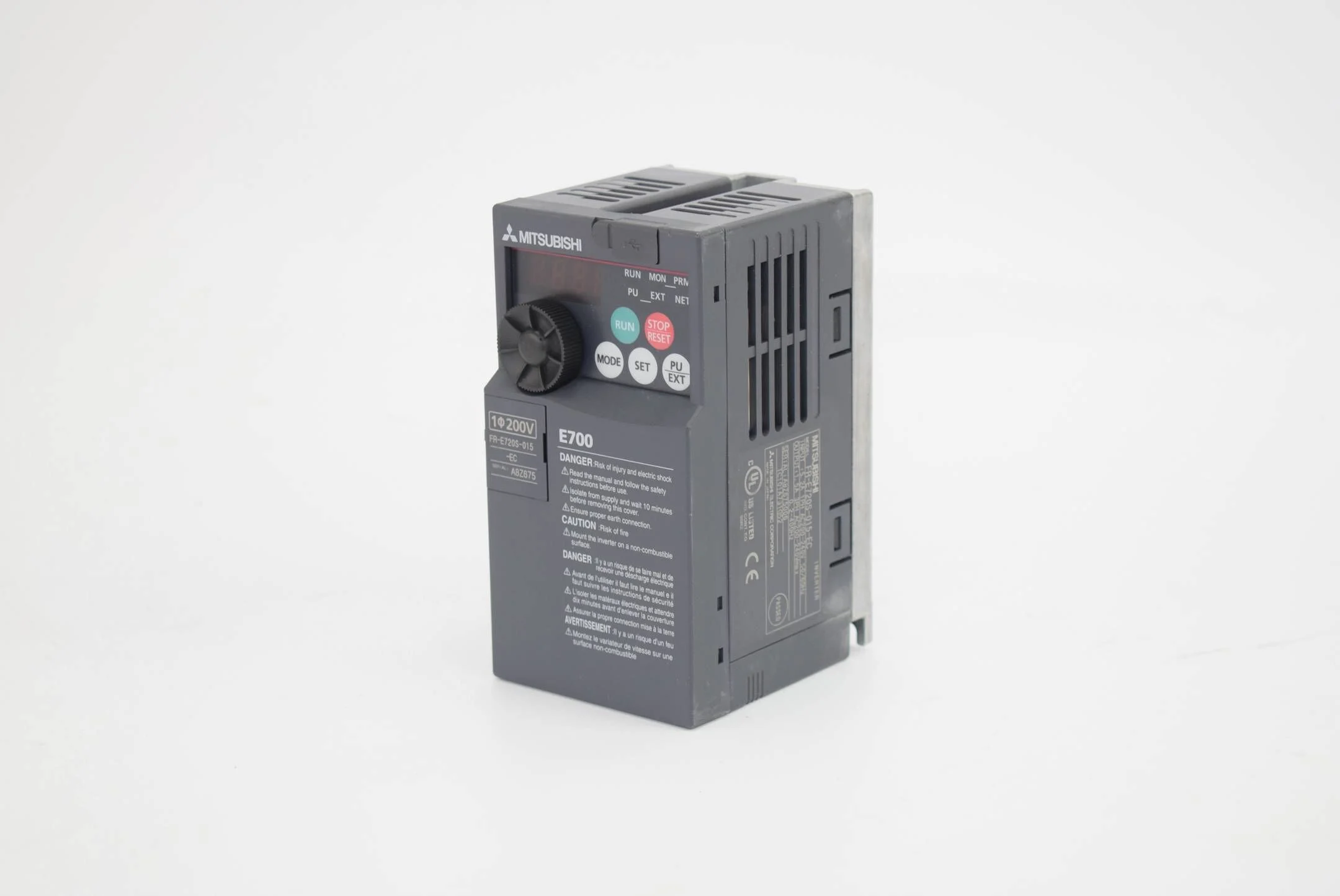 Mitsubishi FR-E700 series Kompakt Umrichter FR-E720S-015-EC