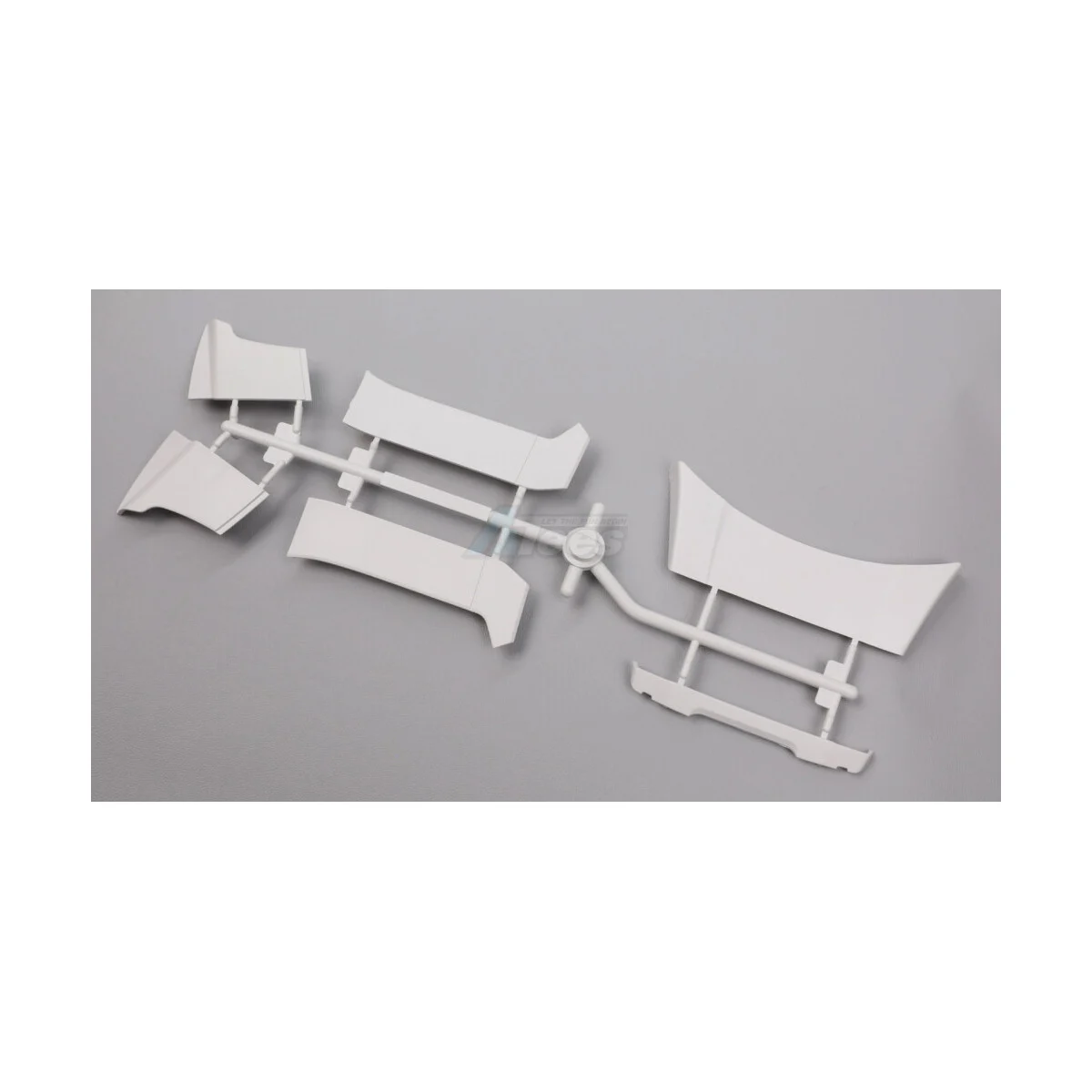 T01 Roof Spoilers for Orlandoo Hunter Model OH32T01 SCANIA R650 OL/SA0115