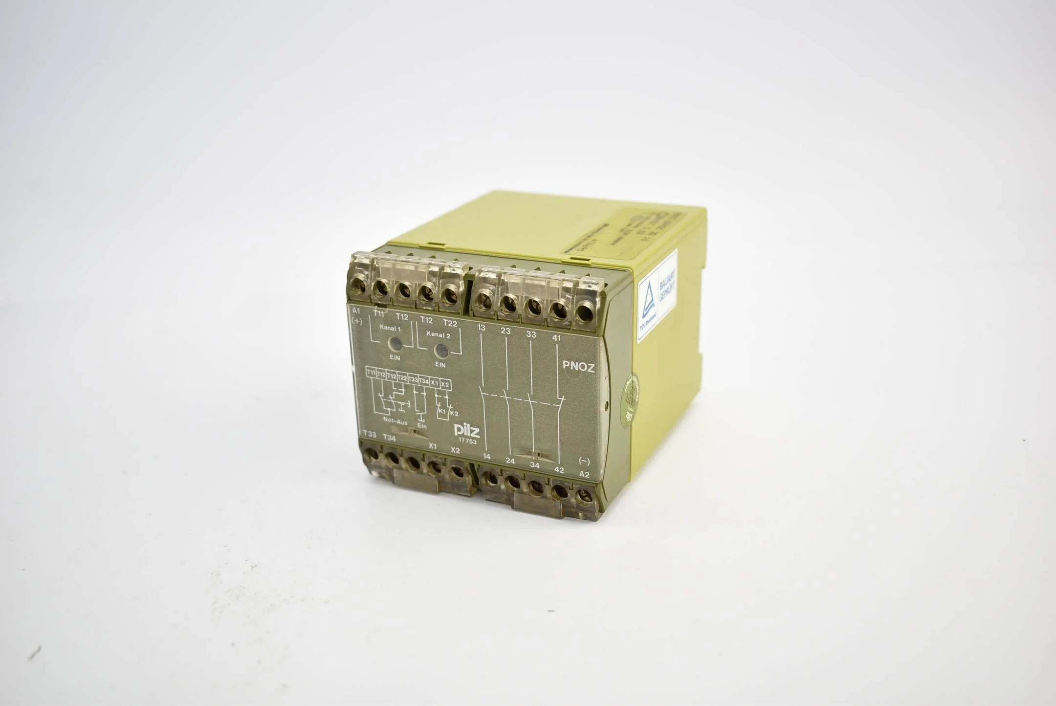 Pilz Sicherheitsrelais PNOZ 24VDC 3S 1Ö ( 474695 )