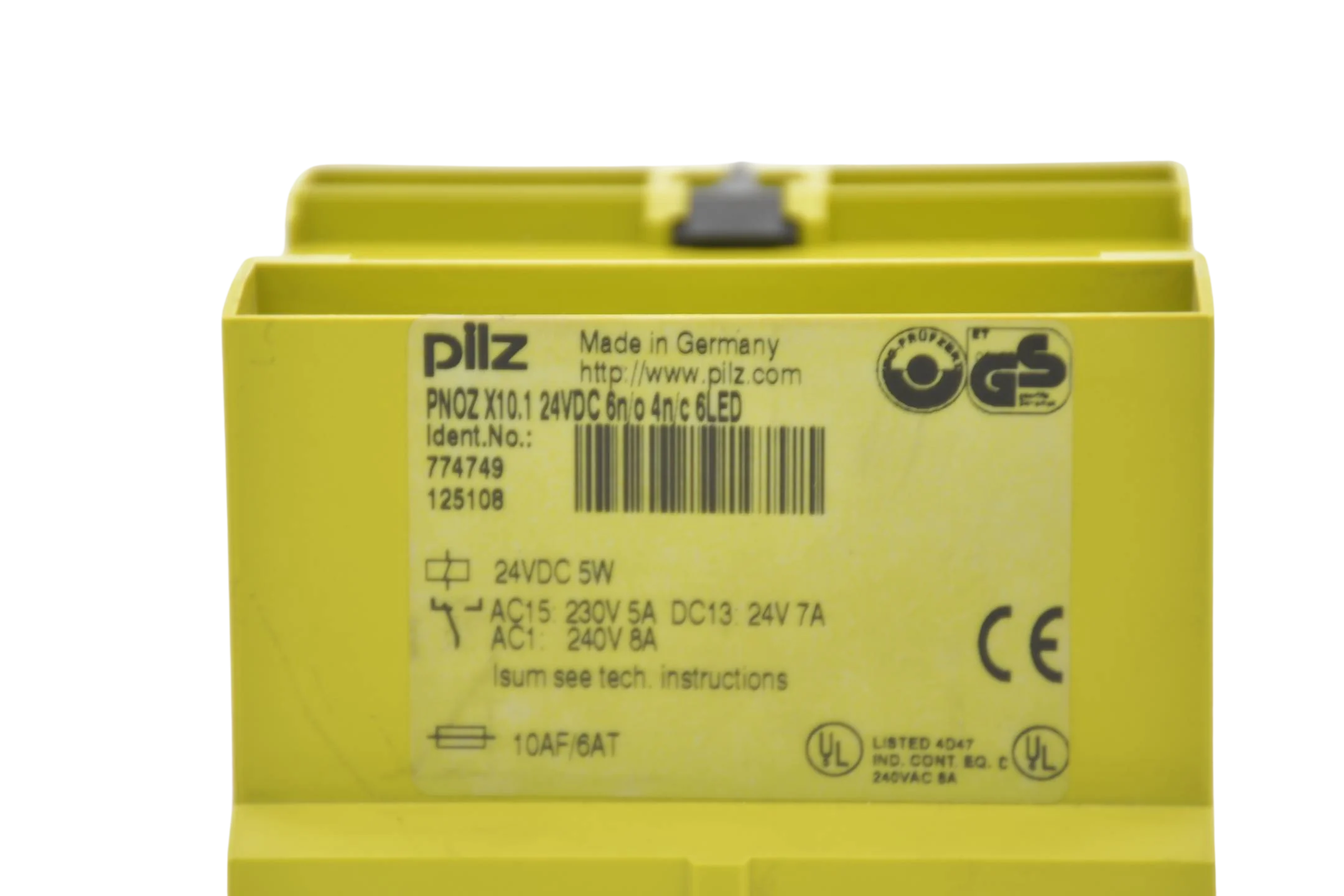 Pilz Sicherheitsschaltgerät PNOZ X10.1 24VDC 6n/o 4n/c 6LED ( 774749 )