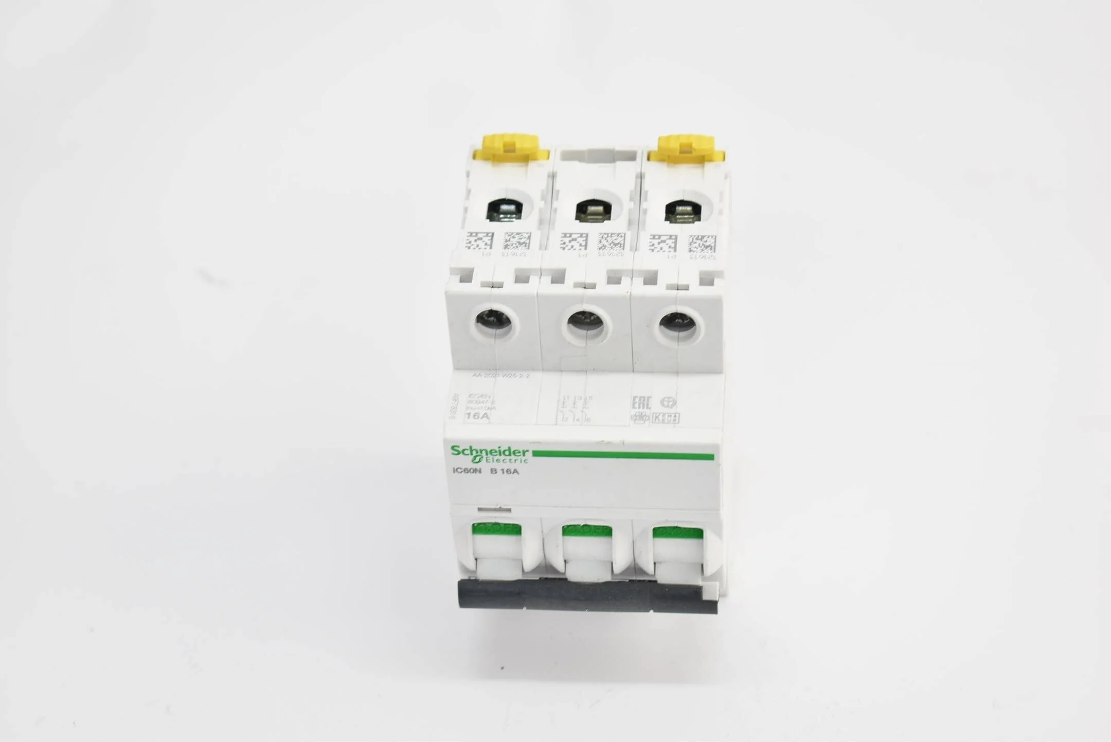 Schneider electric miniature circuit breaker IC60N ( B 16A )