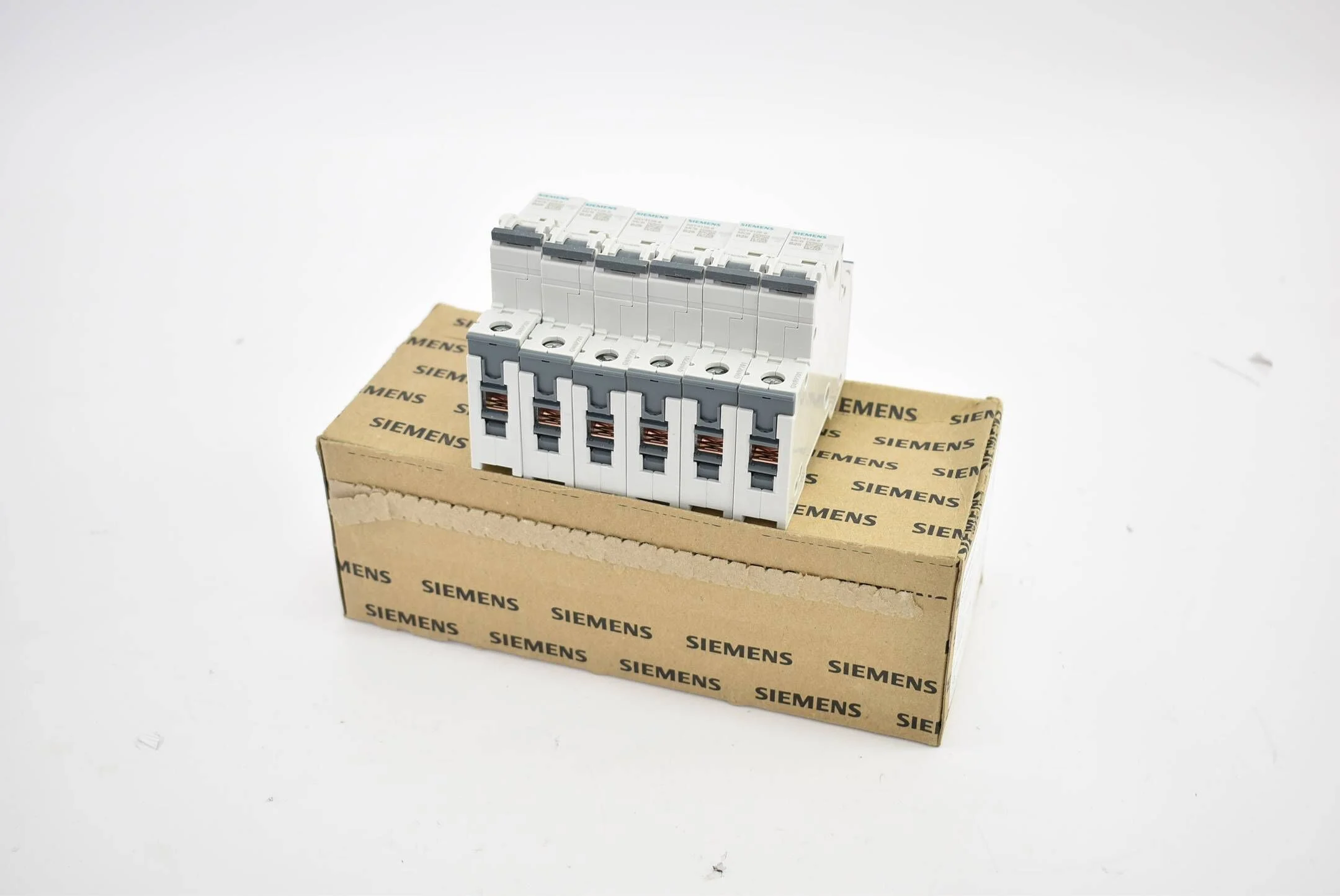 Siemens Leitungsschutzschalter 240/400V 6 Stück 5SY4 125-6 ( 5SY4125-6 )