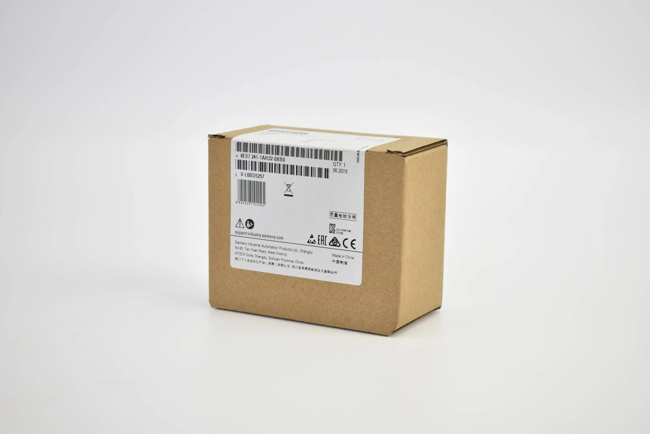 Siemens simatic S7-1200 6ES7 241-1AH32-0XB0 ( 6ES7241-1AH32-0XB0 ) E. 3