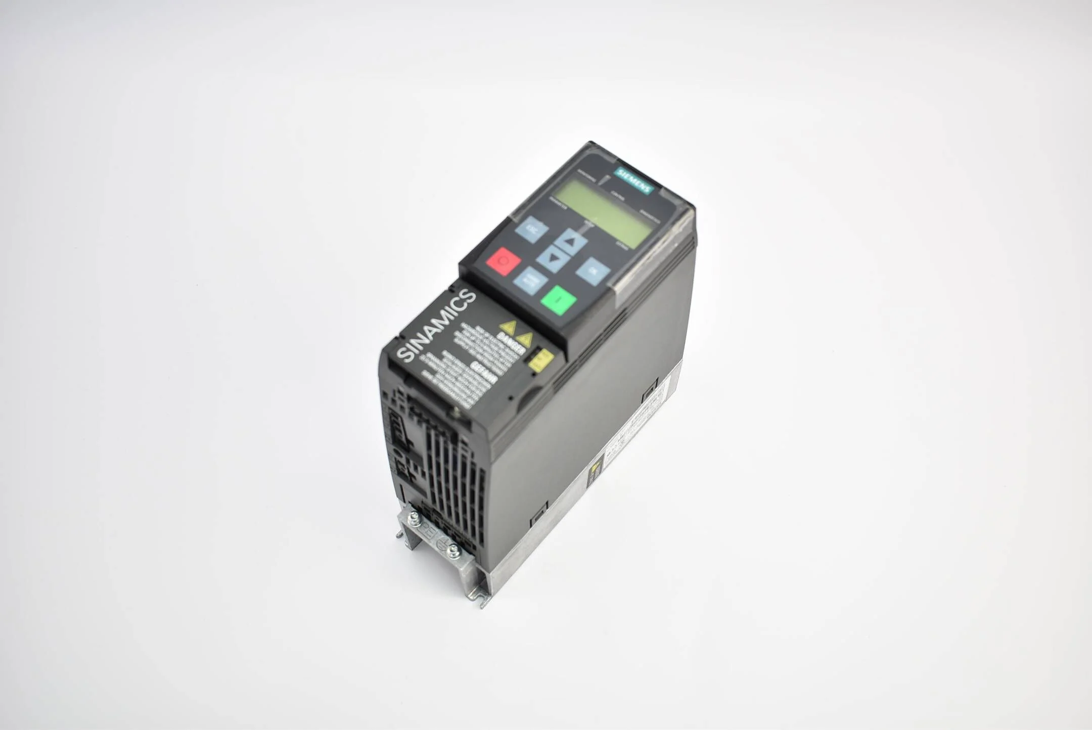 Siemens sinamics G120C 6SL3210-1KE11-8AB1 inkl. BOP-2 6SL3255-0AA00-4CA1