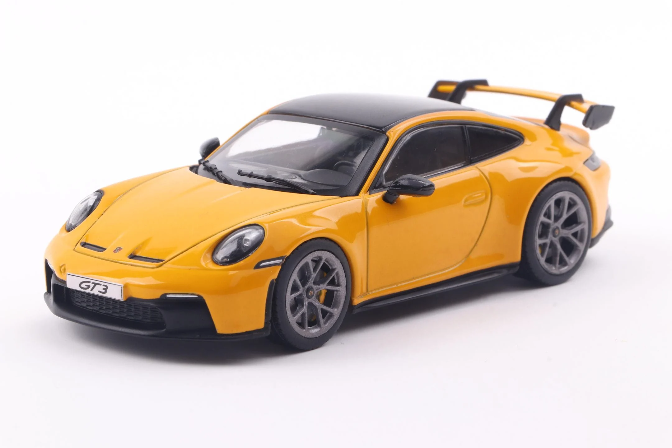 Solido 1:43 Porsche 992 GT3 2023 gelb