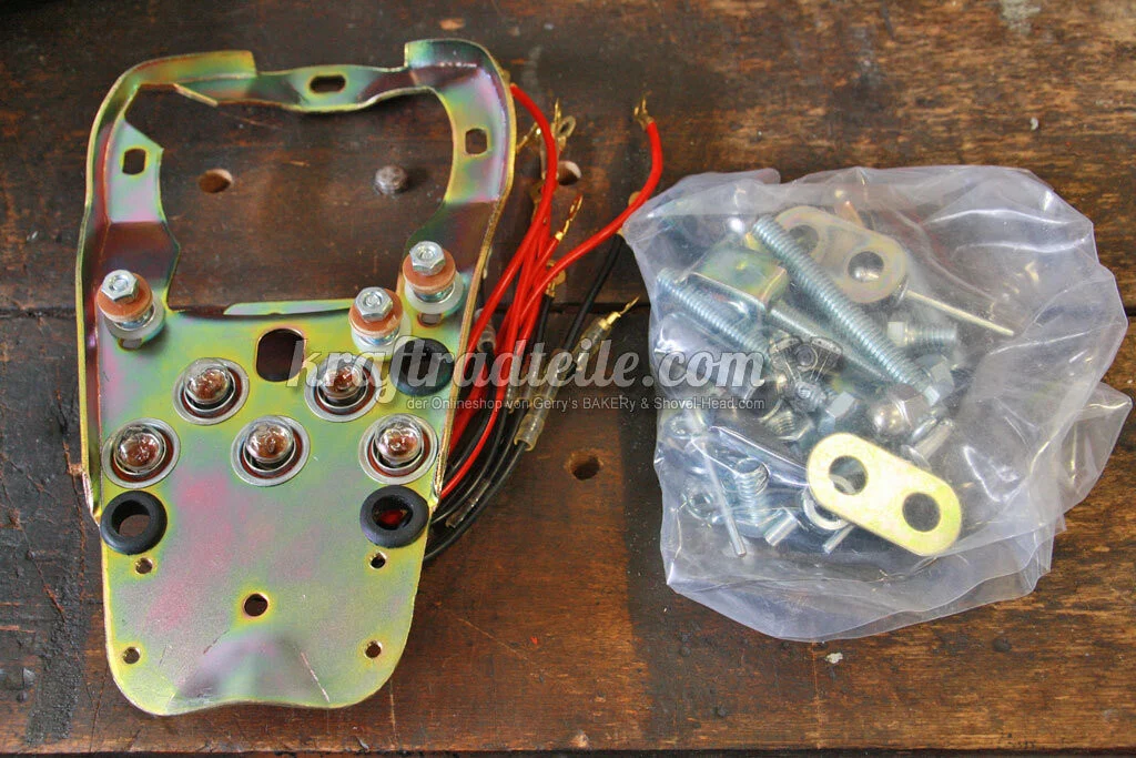 Speedo Base Plate Mount Kit, FL 68-84 / FX 71-72 / Softail 84-90 / FXWG 80-86