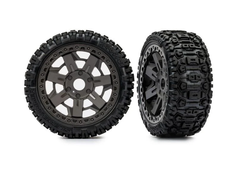 Traxxas Sledgehammer Reifen auf 3.0 Felge grau (2)