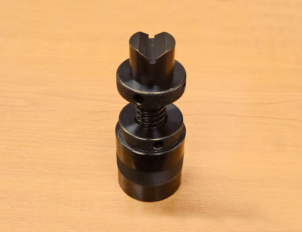 Verstellbare Halterung 110–165 mm mit Magnet, VSJM-165 mit Adapter VSJ-4A