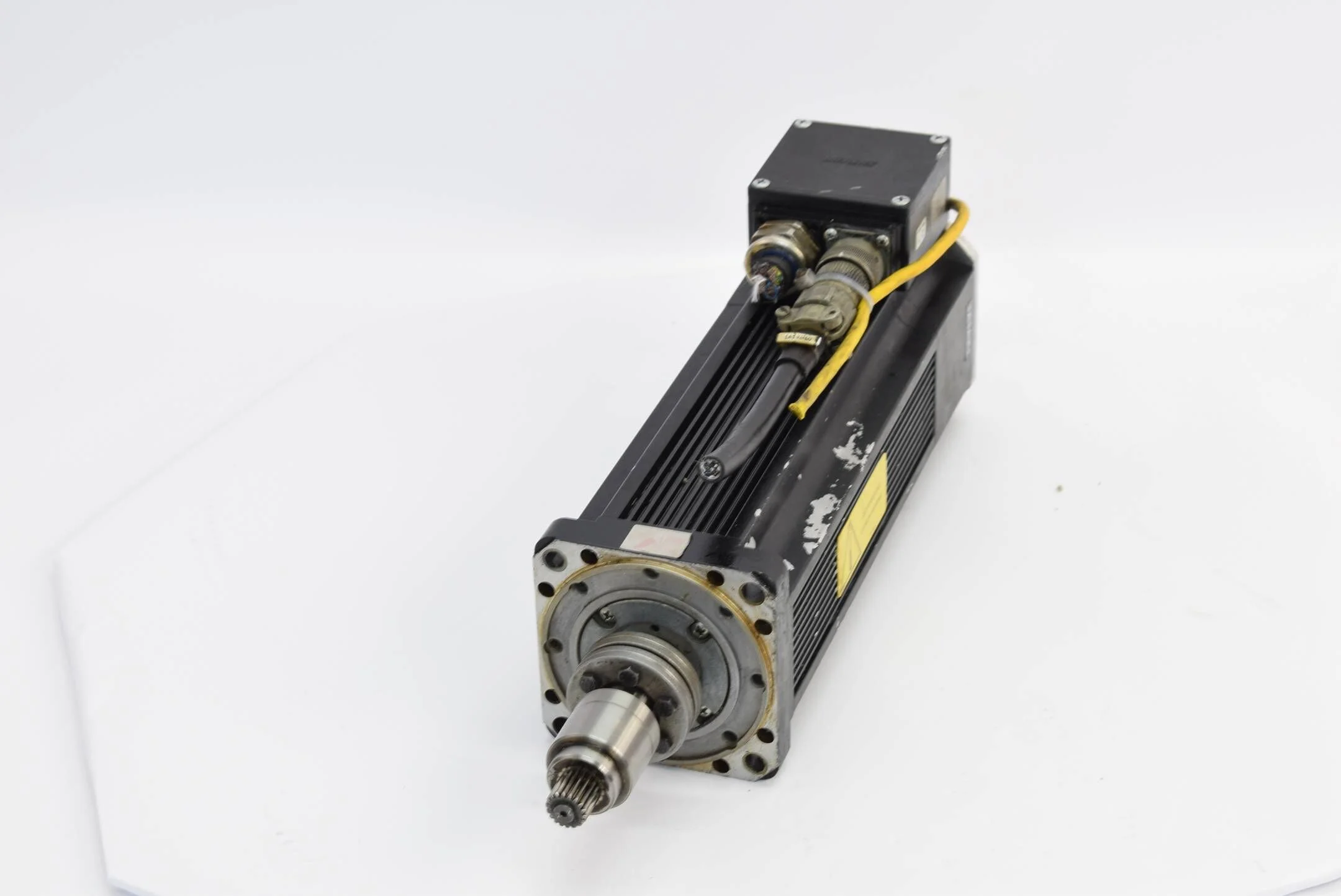 Vickers Brushless Servomotor T-1-M8-045-00-00-G6